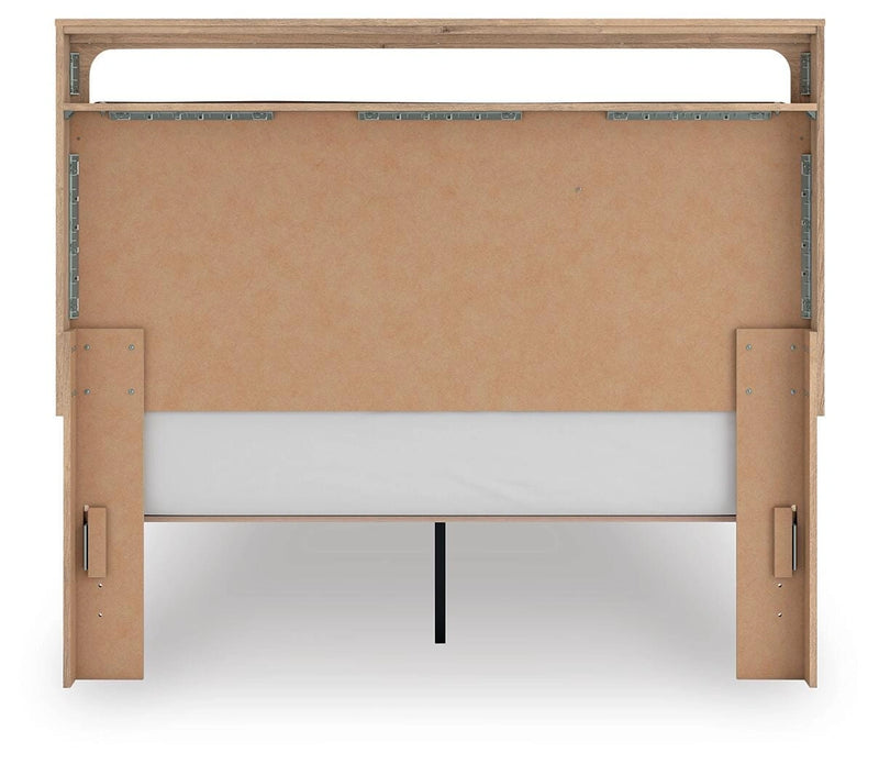Kinlanni Upholstered Bed